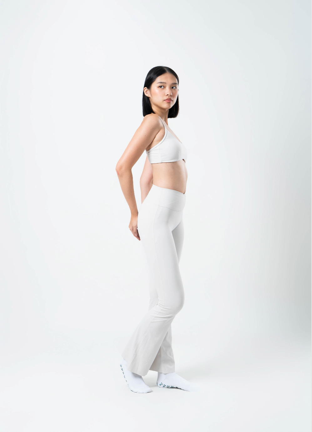 AeroLuxe Flare Leggings